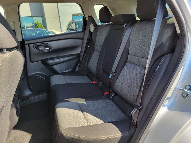 Used 2025 Nissan Rogue SV image 15