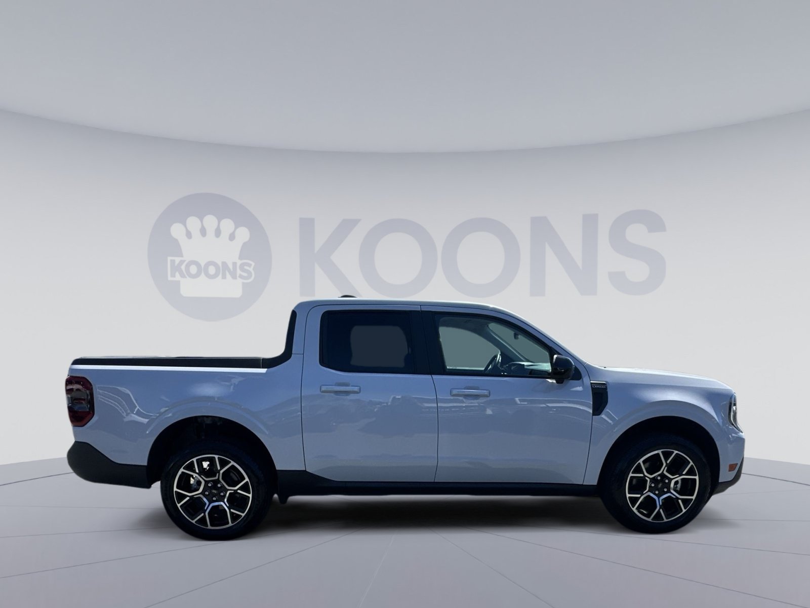 Certified 2025 Ford Maverick Lariat w/ 4K Tow Package AWD/4WD image 12