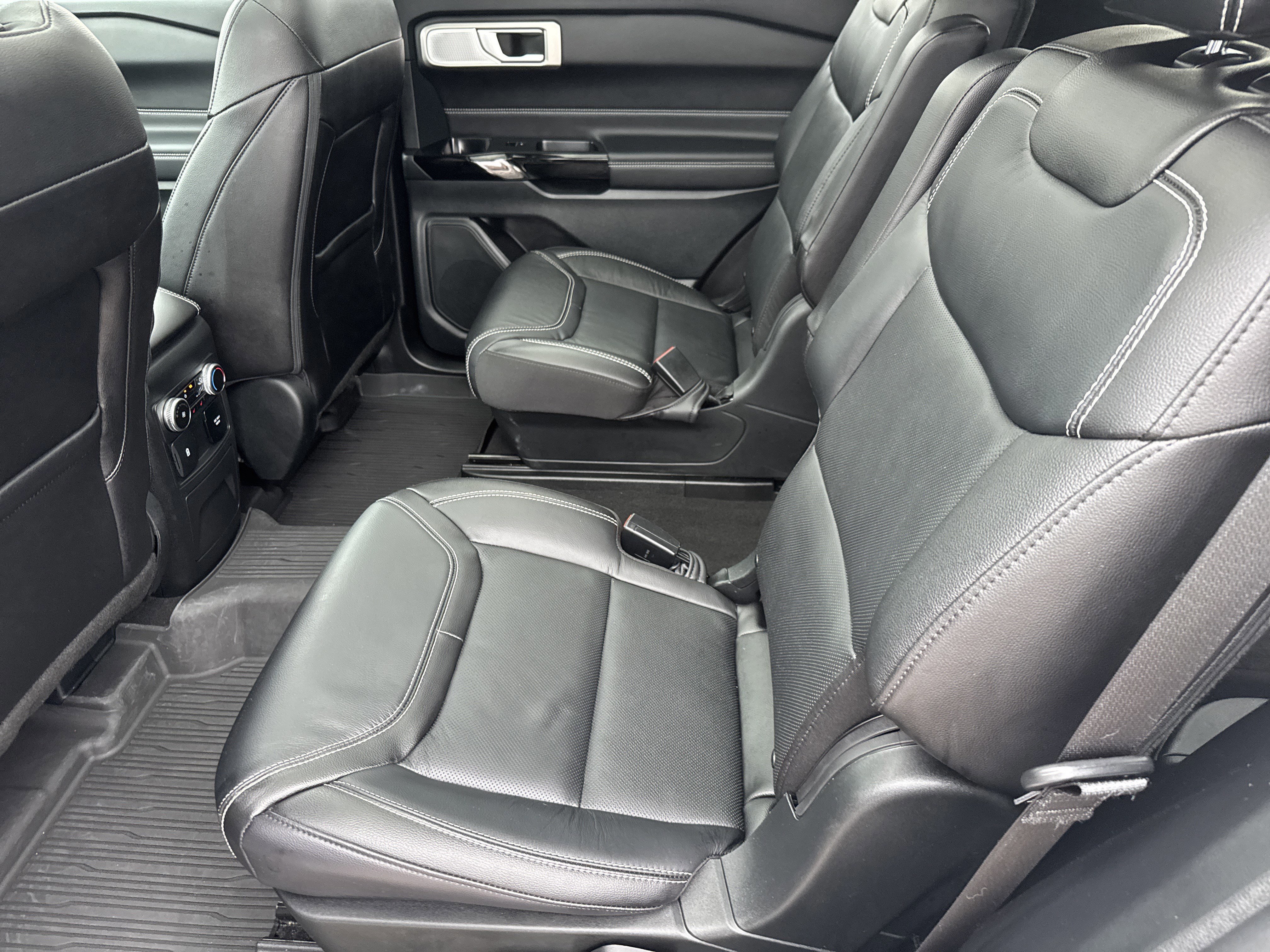 Certified 2024 Ford Explorer ST w/ Equipment Group 401A image 11