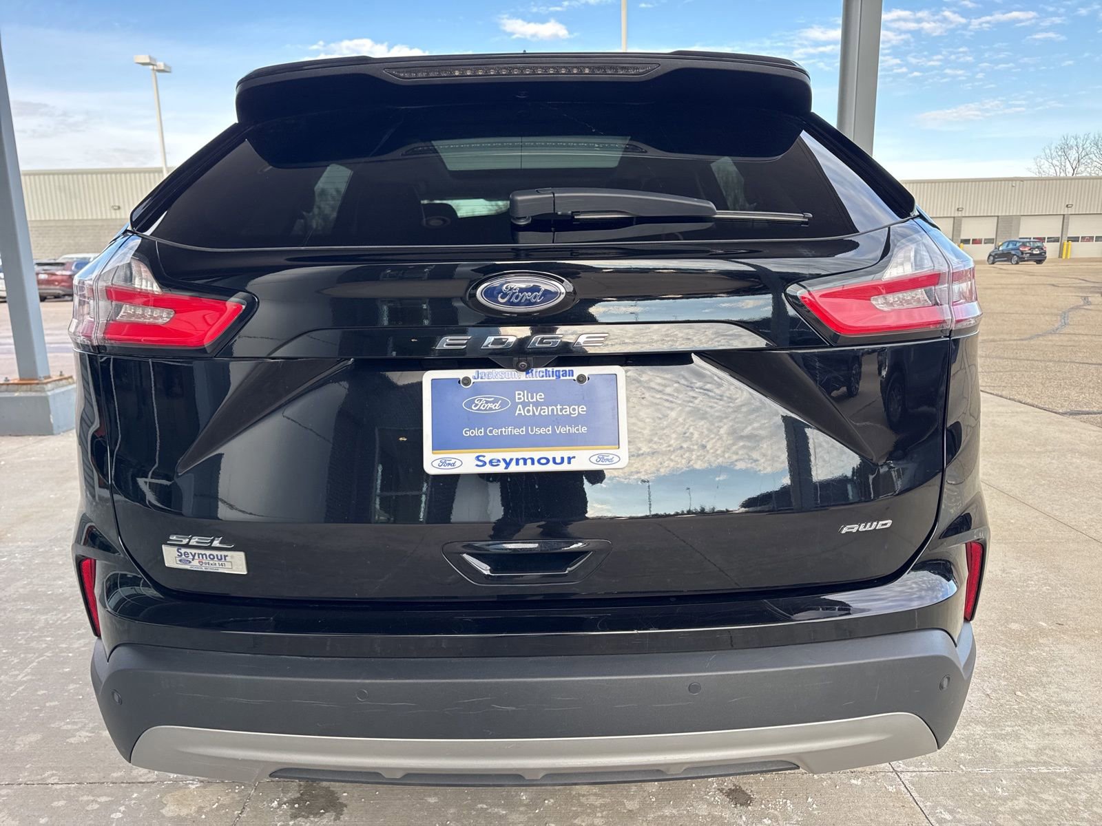 Certified 2023 Ford Edge SEL w/ Convenience Package image 3