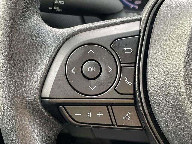 Used 2025 Toyota RAV4 XLE image 20