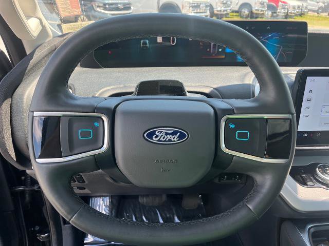 Certified 2025 Ford Expedition Active AWD/4WD image 14