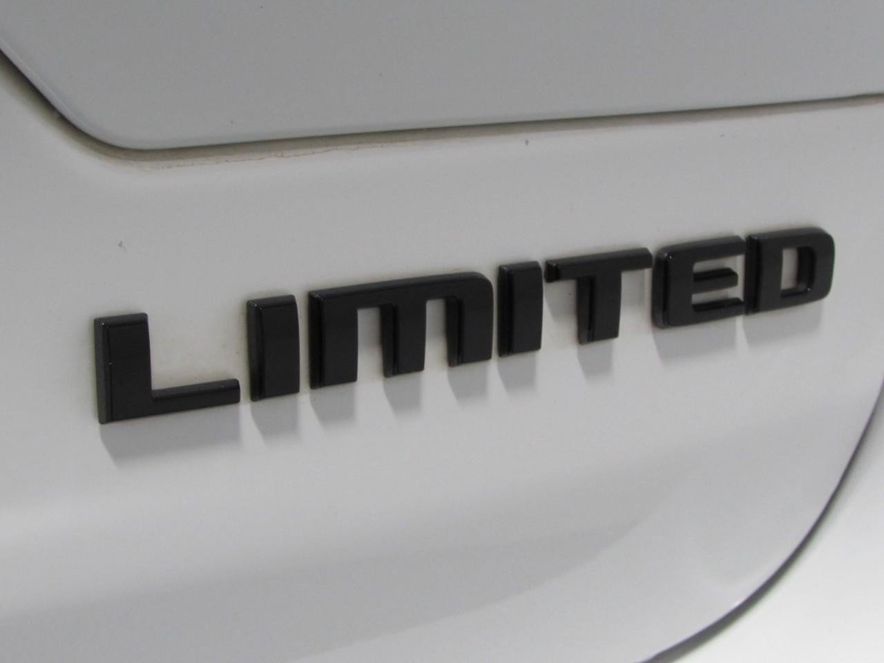Used 2024 Jeep Grand Cherokee Limited w/ Black Appearance Package AWD/4WD image 36