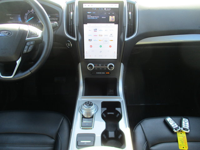 Certified 2024 Ford Edge SEL w/ Convenience Package AWD/4WD image 17