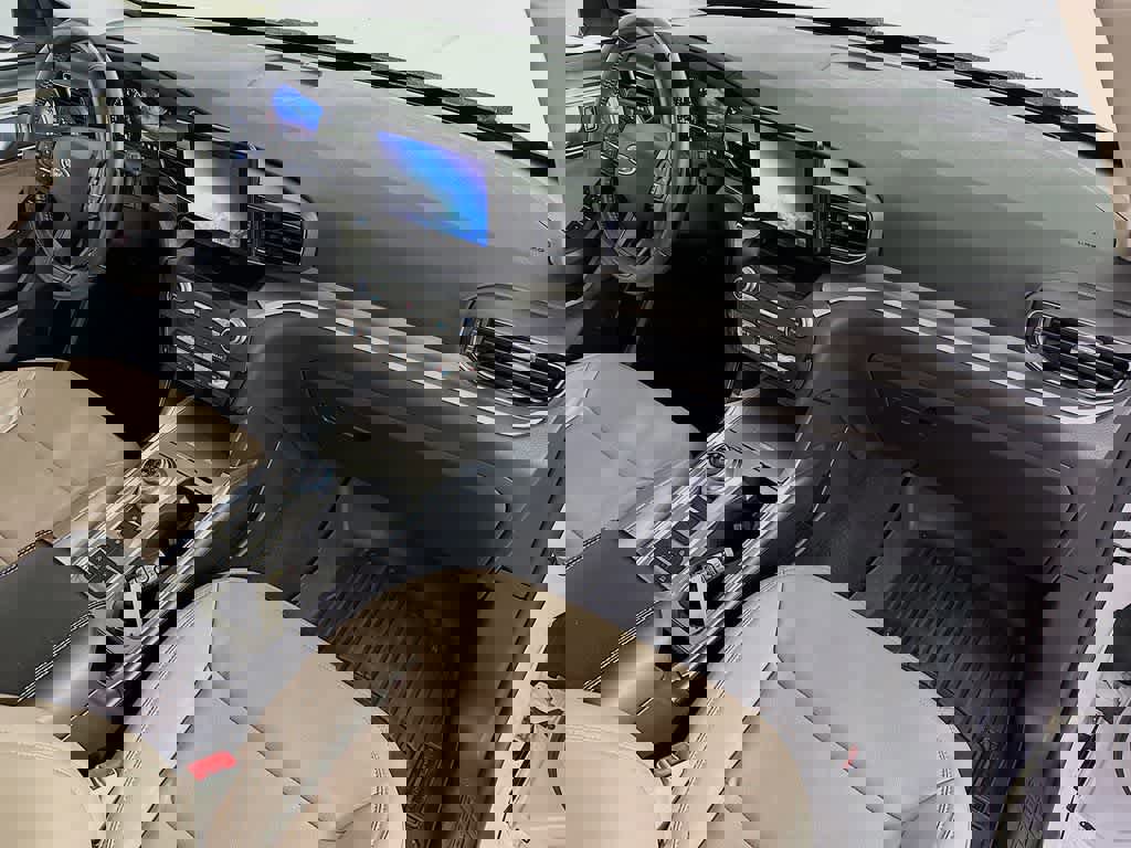 Certified 2020 Ford Explorer XLT w/ Equipment Group 202A image 35