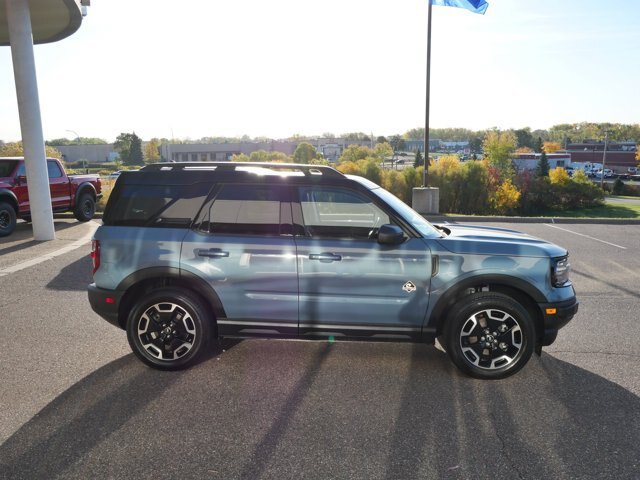 Certified 2024 Ford Bronco Sport Outer Banks w/ Tech Package AWD/4WD image 4