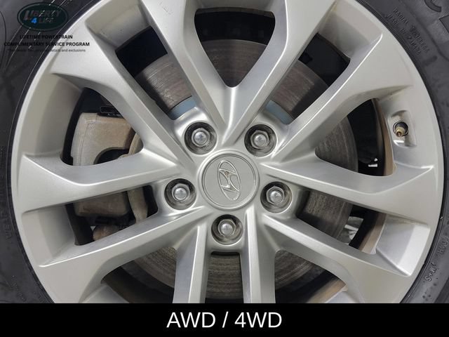 Used 2019 Hyundai Santa Fe SE AWD/4WD image 10