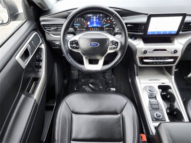 Certified 2022 Ford Explorer XLT w/ Equipment Group 202A image 13