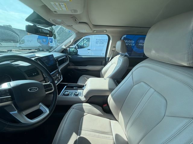 Certified 2024 Ford Expedition Max Limited AWD/4WD image 3