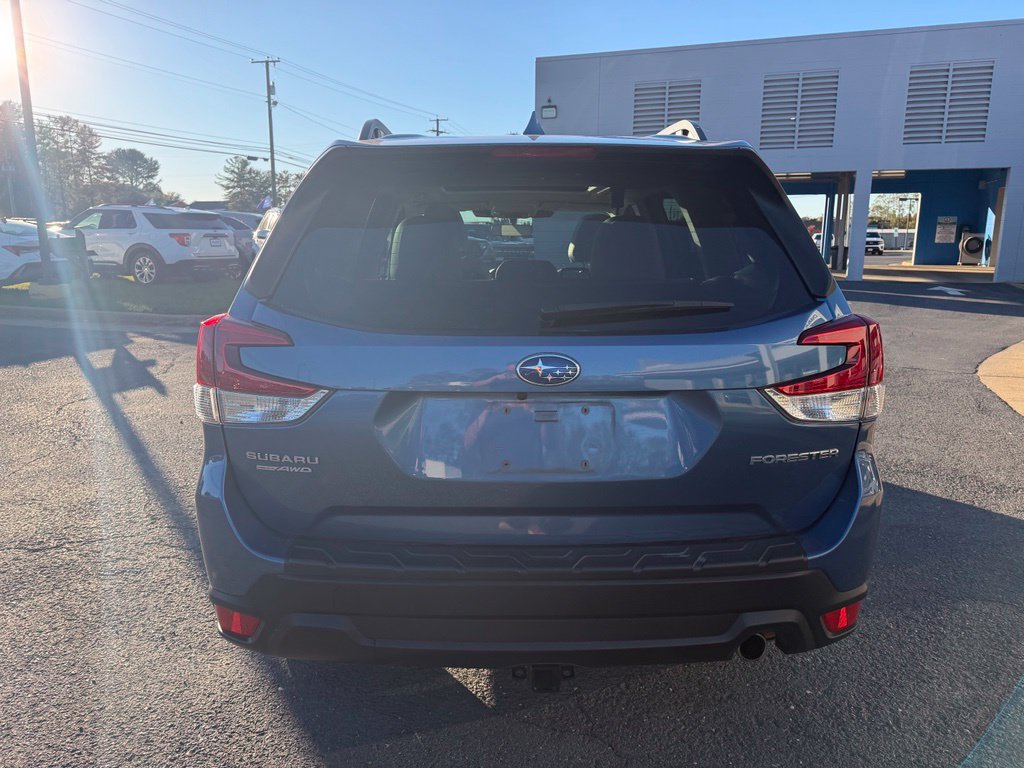 Used 2023 Subaru Forester Limited AWD/4WD image 4