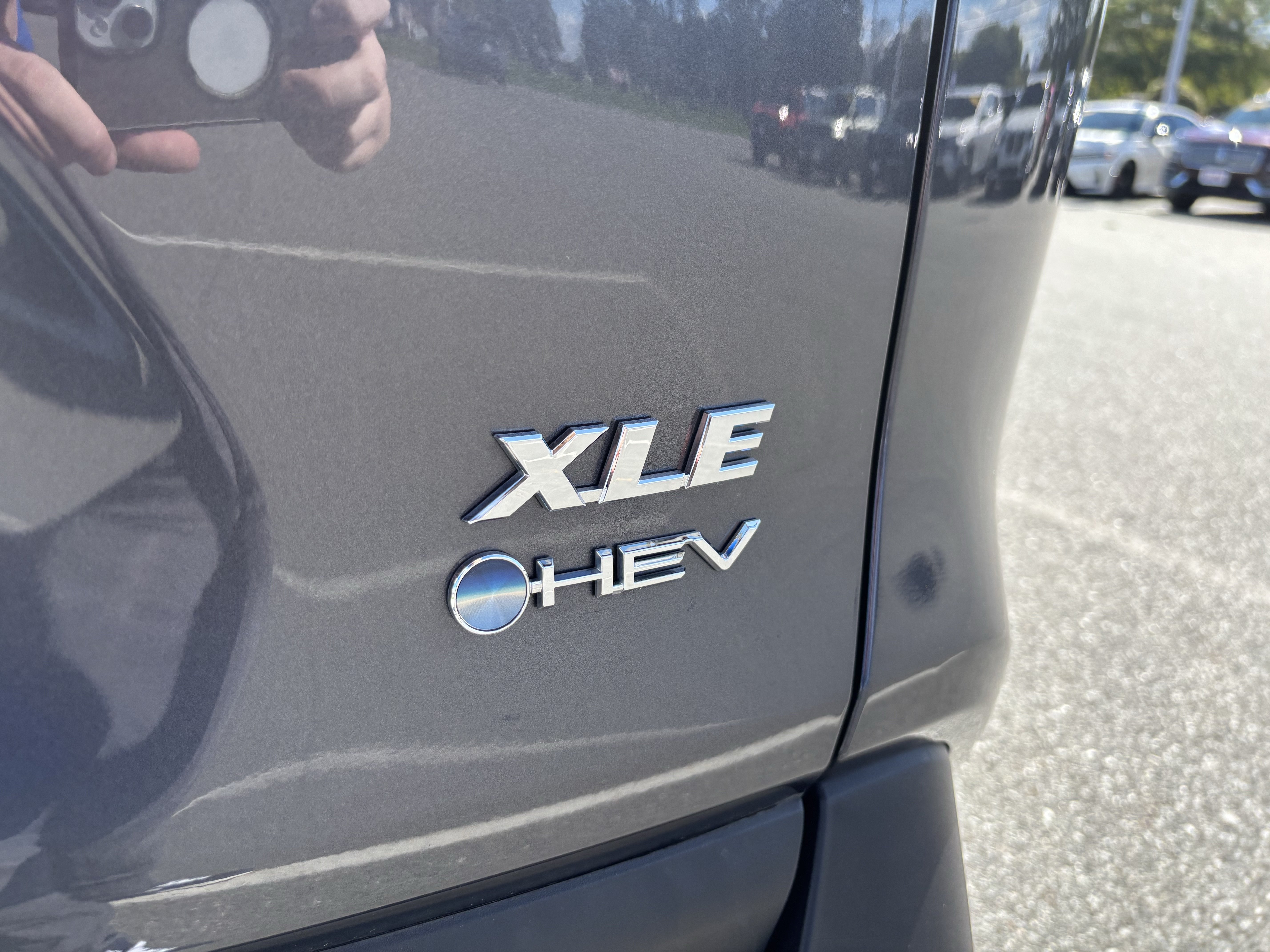 Used 2025 Toyota RAV4 XLE AWD/4WD image 32