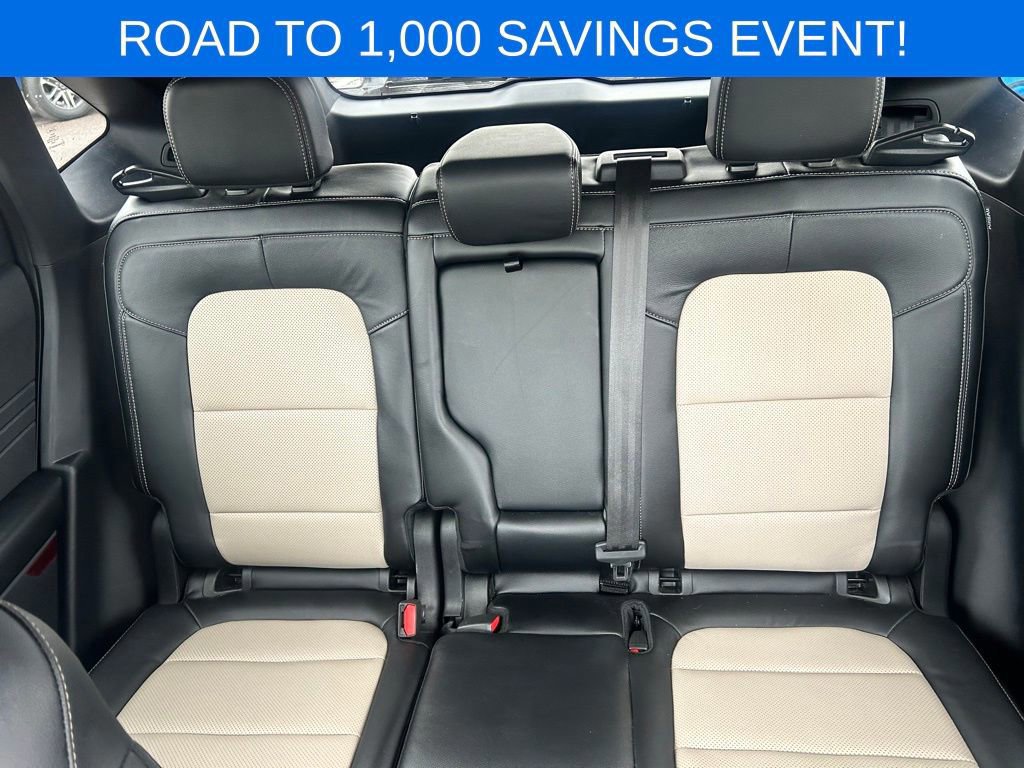 Certified 2022 Ford Escape Titanium w/ Titanium Elite Package image 21