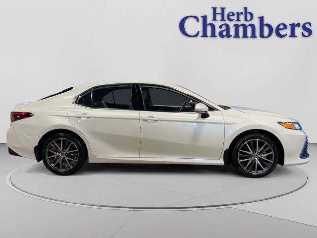 Used 2024 Toyota Camry XLE w/ Navigation Package FWD image 11