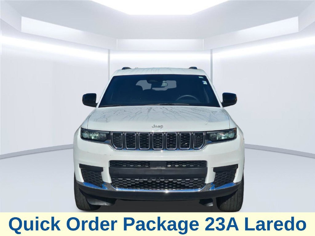 Used 2024 Jeep Grand Cherokee L Laredo RWD image 17