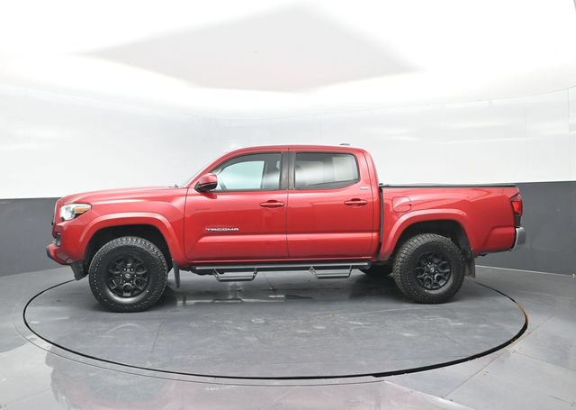 Used 2021 Toyota Tacoma SR5 AWD/4WD image 4