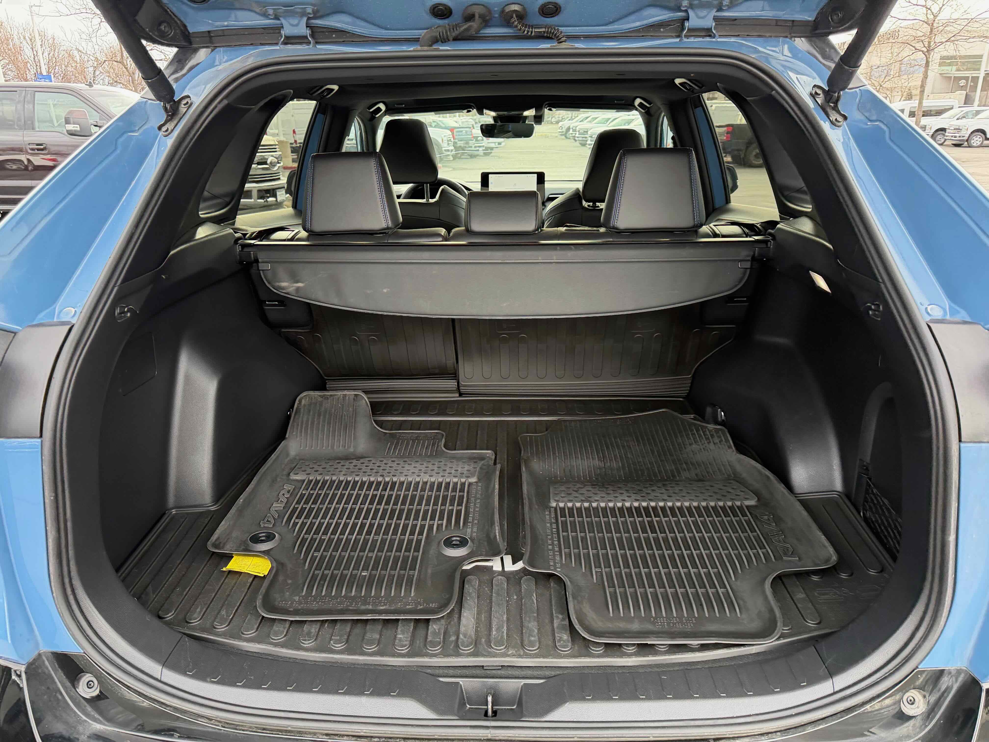 Used 2024 Toyota RAV4 XSE w/ Weather Package image 31