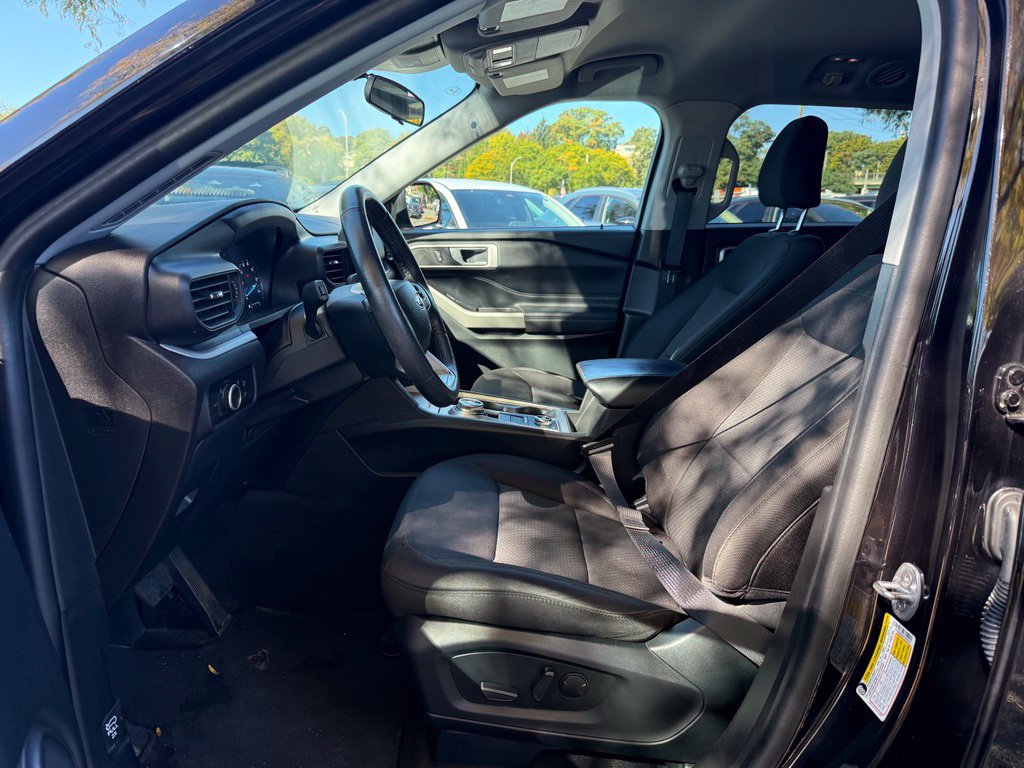 Certified 2023 Ford Explorer XLT w/ Class IV Trailer Tow Package AWD/4WD image 20