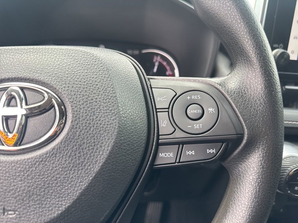 Used 2023 Toyota RAV4 XLE w/ Convenience Package image 22