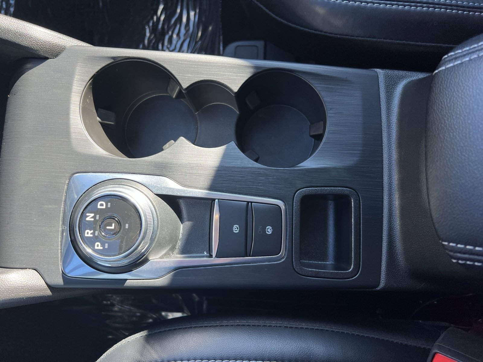 Certified 2025 Ford Escape SE image 22