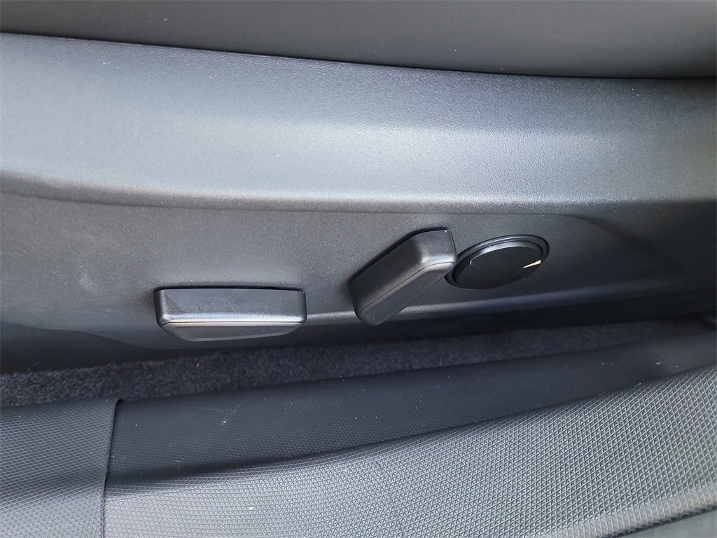 Certified 2025 Ford Mustang Mach-E Premium image 16