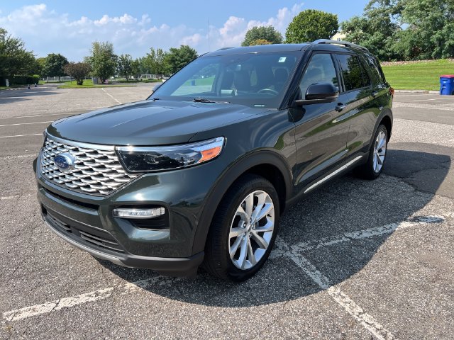 Certified 2023 Ford Explorer Platinum w/ Technology Package AWD/4WD image 6