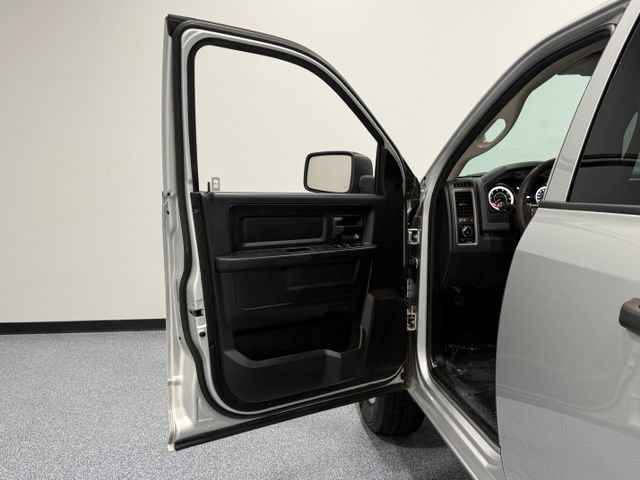 Used 2018 RAM 1500 Express AWD/4WD image 14