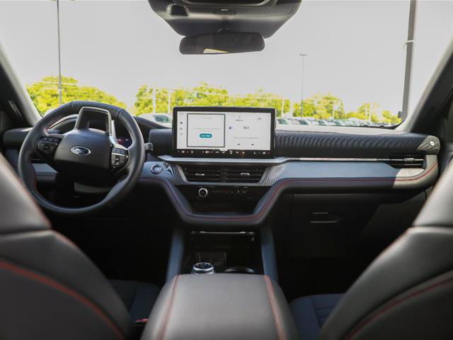 Certified 2025 Ford Explorer ST-Line w/ ST-Line Street Pack AWD/4WD image 39