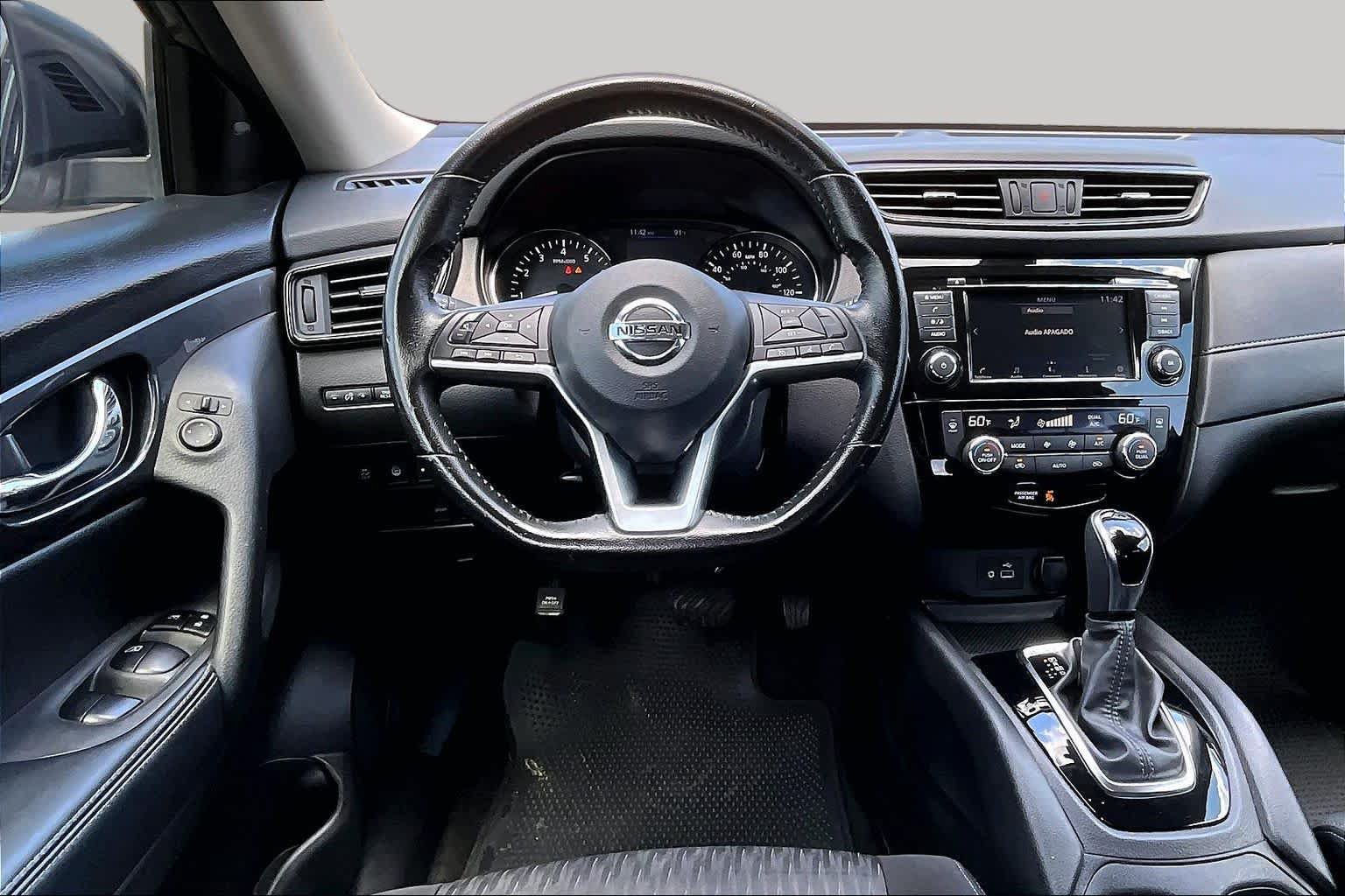 Used 2020 Nissan Rogue SV FWD image 8