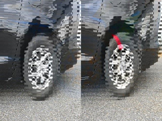 Used 2024 Chrysler Voyager LX image 6