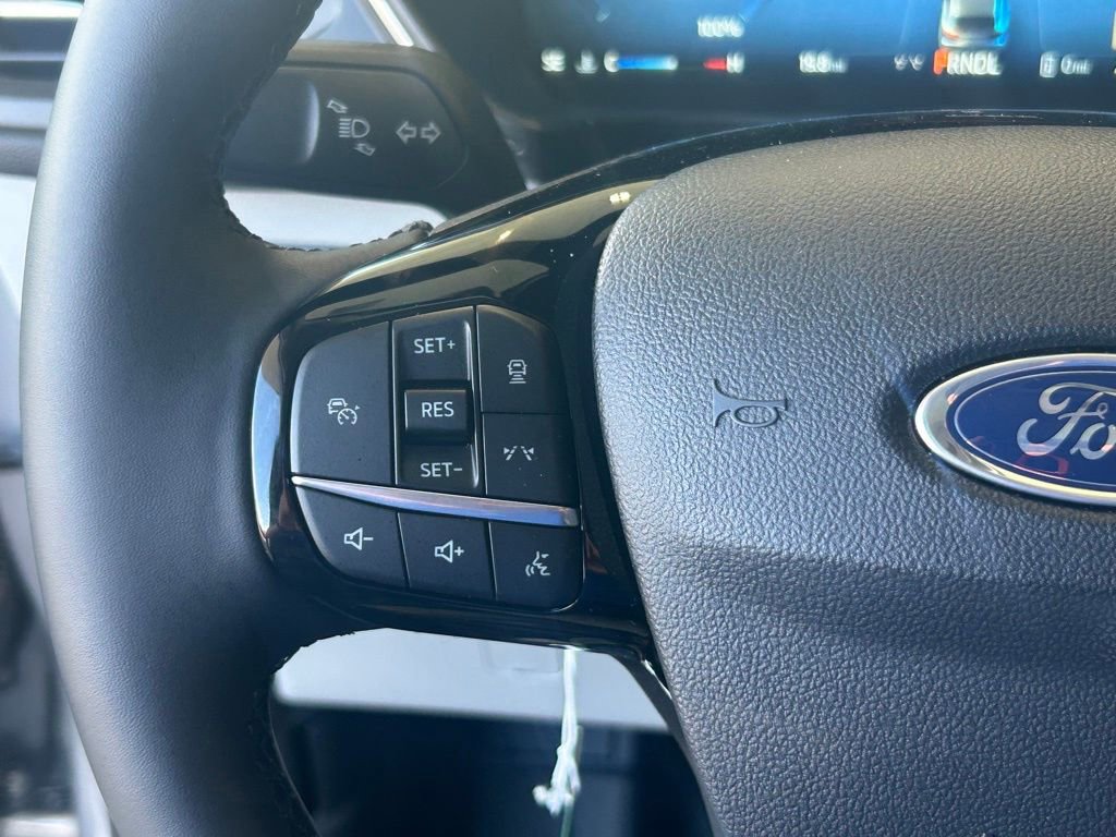 Certified 2024 Ford Escape SE w/ PHEV Premium Package FWD image 40