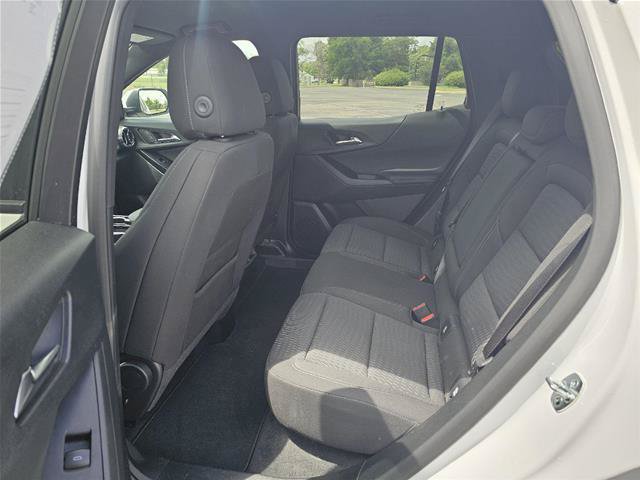 Used 2026 Chevrolet Equinox LT FWD image 12
