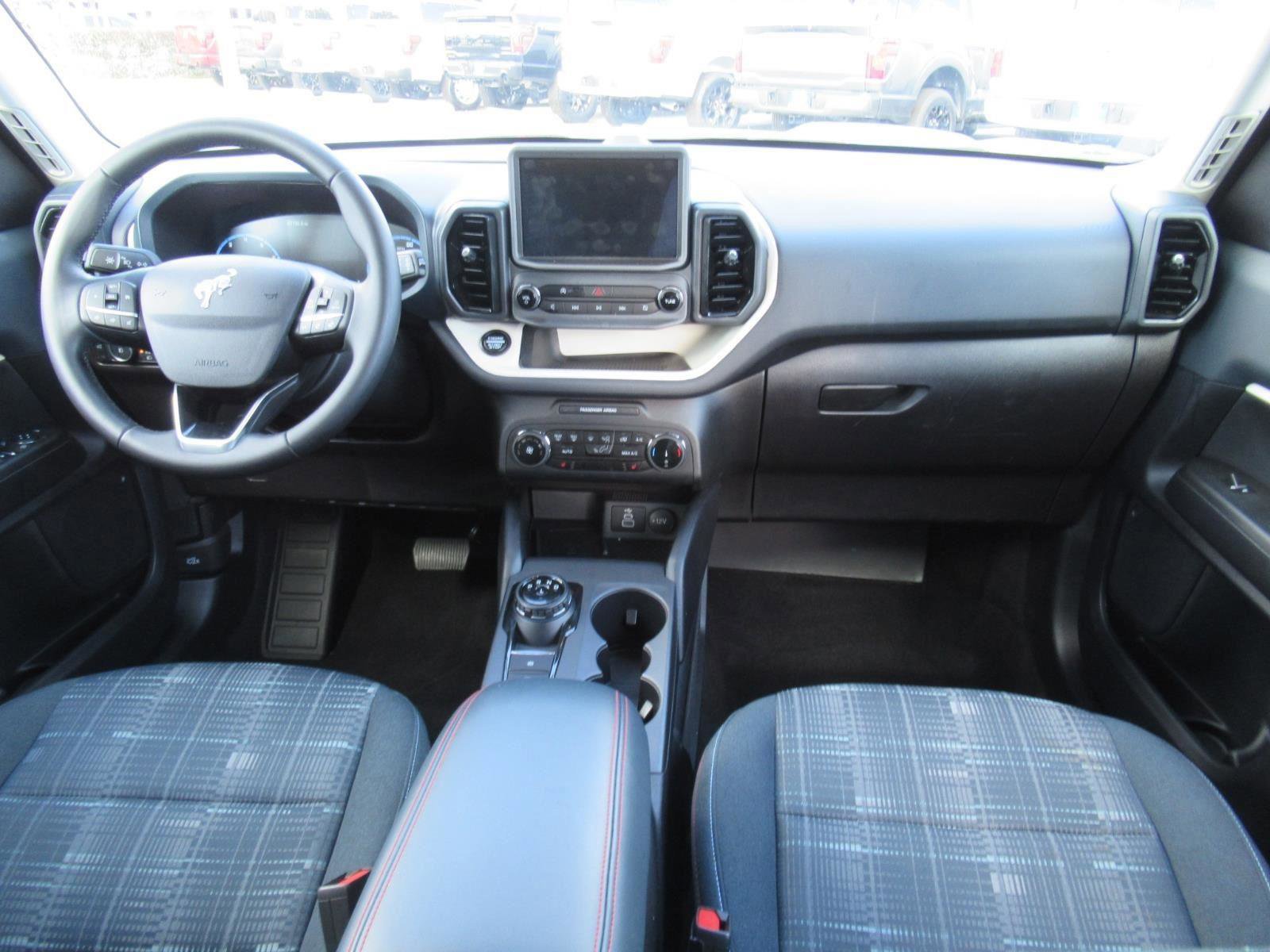 Certified 2024 Ford Bronco Sport Heritage w/ Heritage Convenience Package image 12