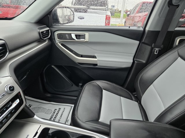 Certified 2023 Ford Explorer XLT w/ Equipment Group 202A AWD/4WD image 15