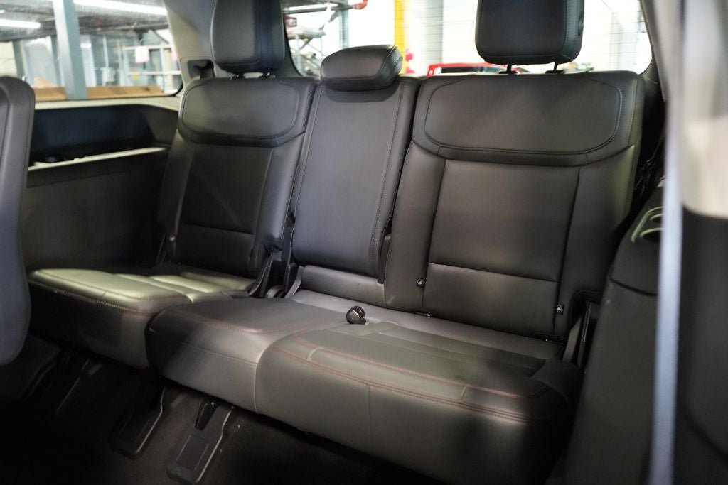 Certified 2025 Ford Expedition Active AWD/4WD image 21
