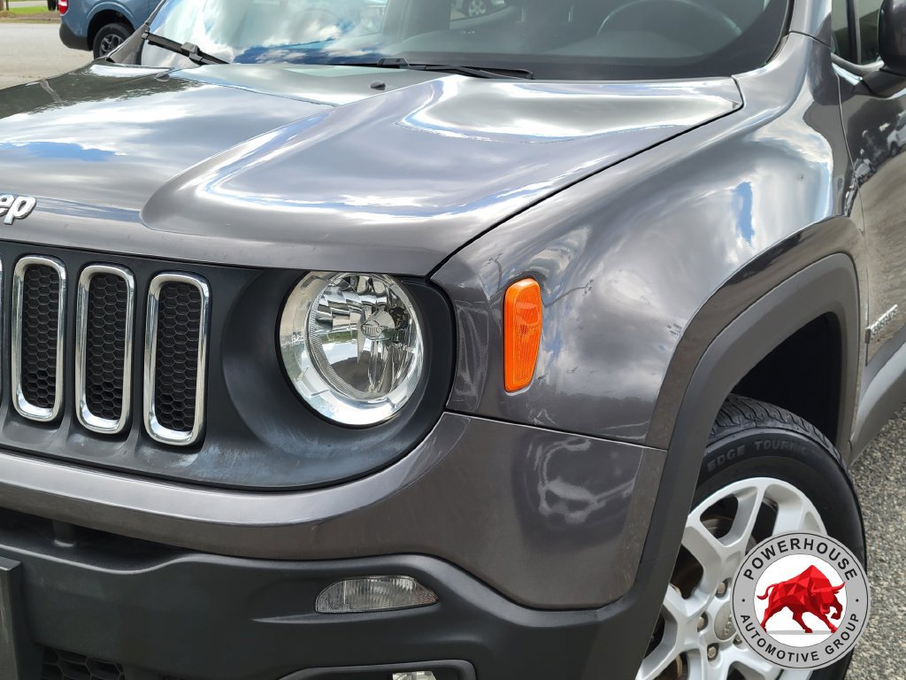 Used 2017 Jeep Renegade Latitude w/ Cold Weather Group AWD/4WD image 12