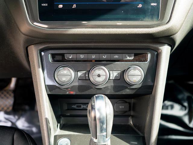 Used 2019 Volkswagen Tiguan SE w/ Panoramic Sunroof Package image 24