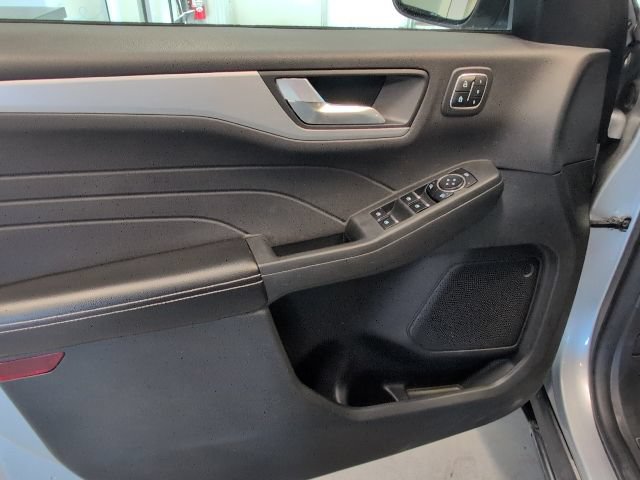 Certified 2023 Ford Escape Platinum AWD/4WD image 13