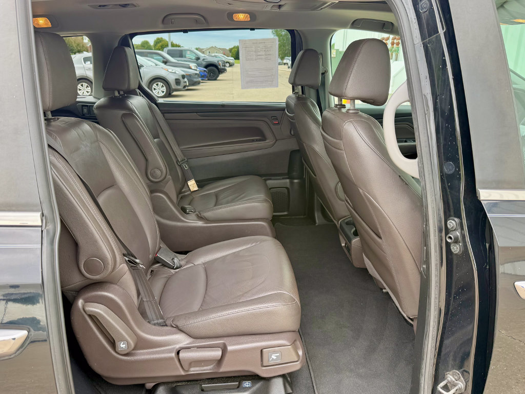 Used 2018 Honda Odyssey Touring image 21