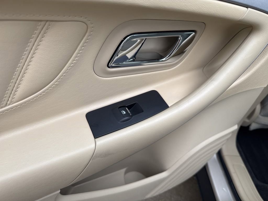 Certified 2018 Ford Taurus SE image 33