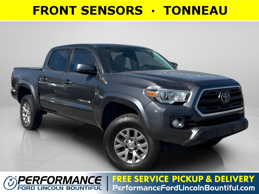 Used 2018 Toyota Tacoma SR5 RWD image 1