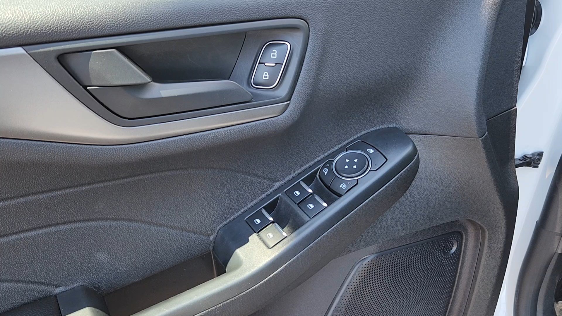 Certified 2024 Ford Escape Active AWD/4WD image 8