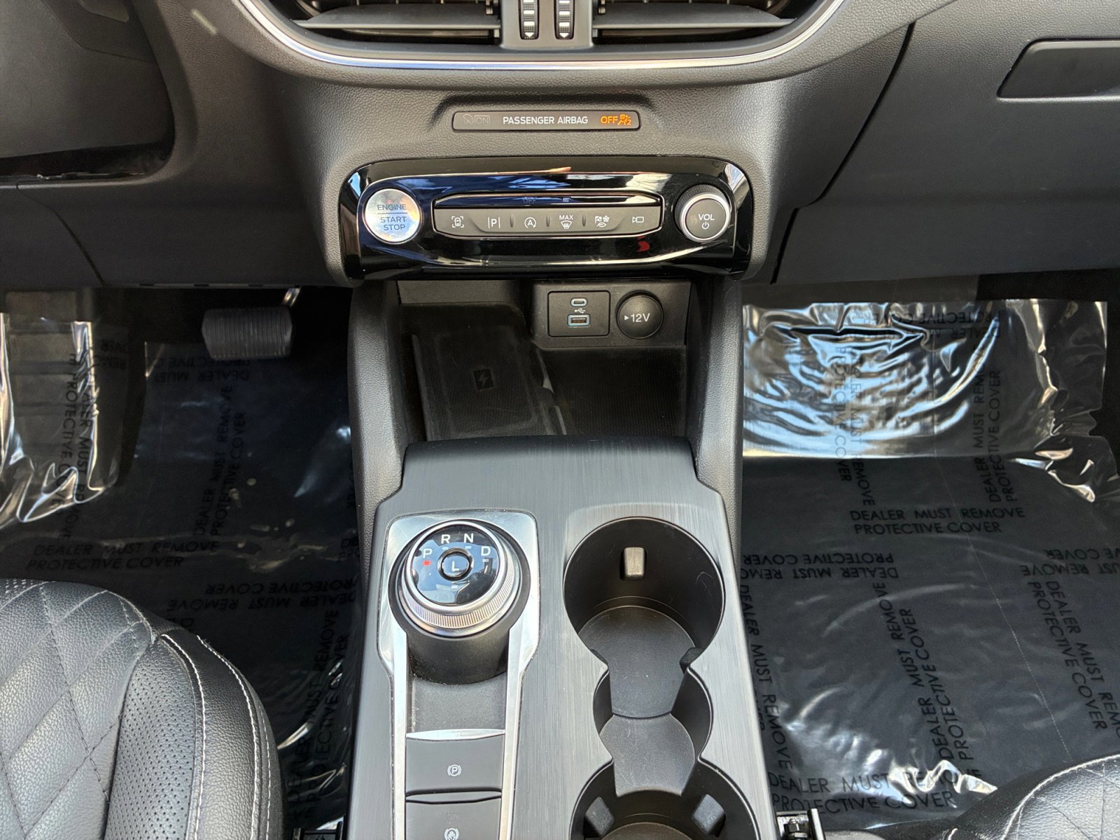 Certified 2023 Ford Escape Platinum w/ Premium Technology Package image 31