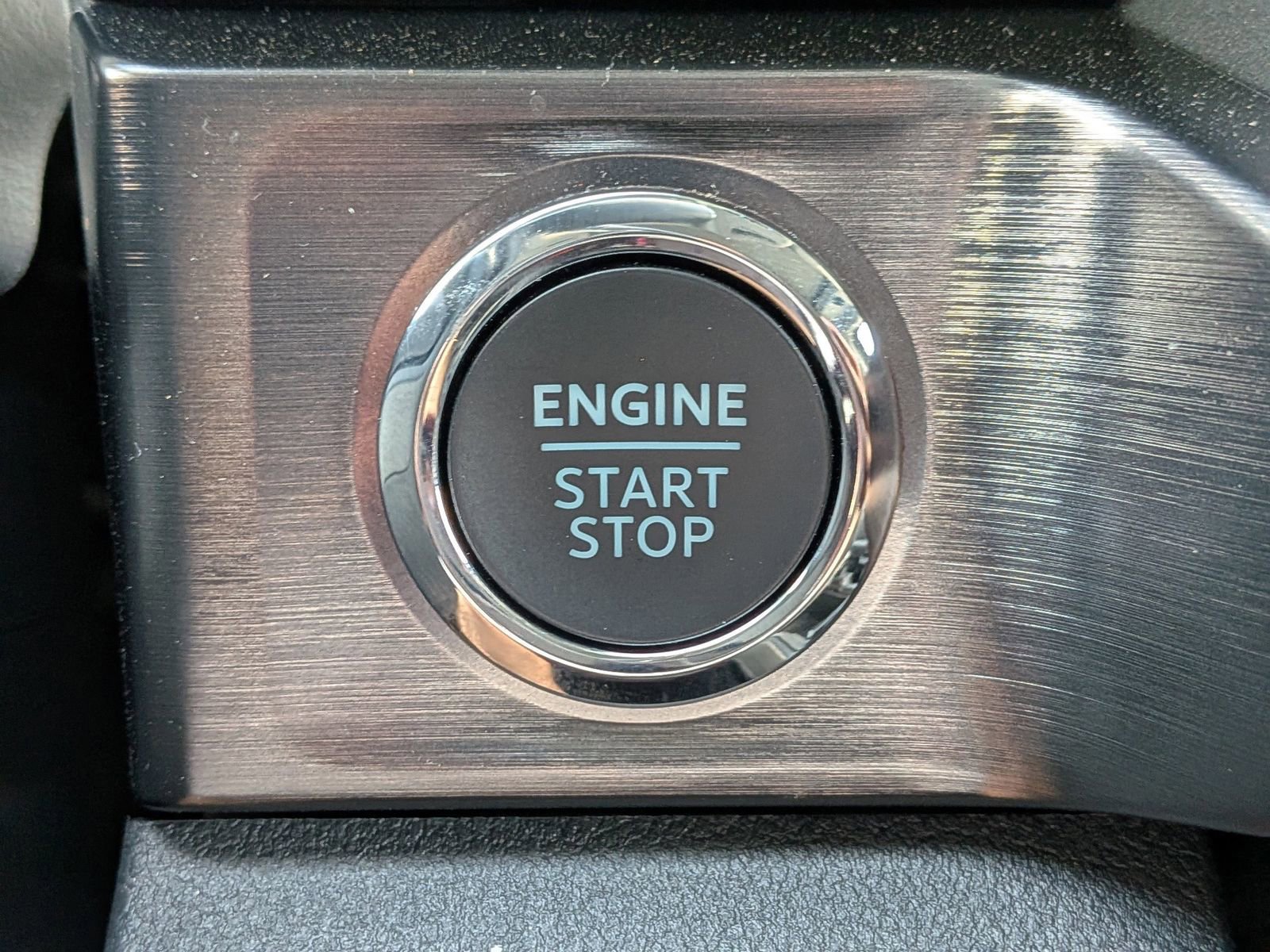 Certified 2026 Ford F250 Lariat w/ Black Appearance Package image 32