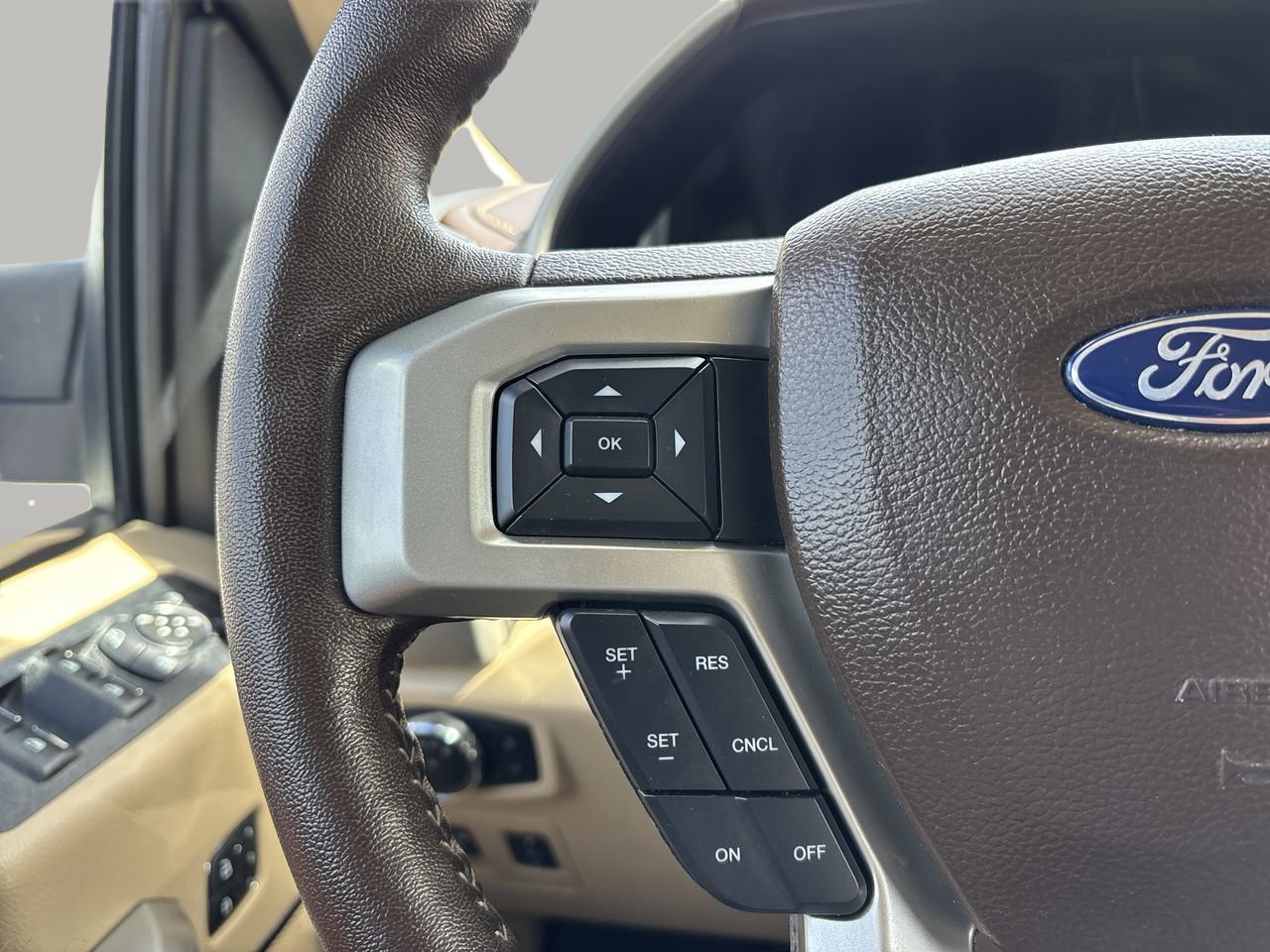 Certified 2020 Ford F150 Lariat w/ Equipment Group 501A Mid image 34