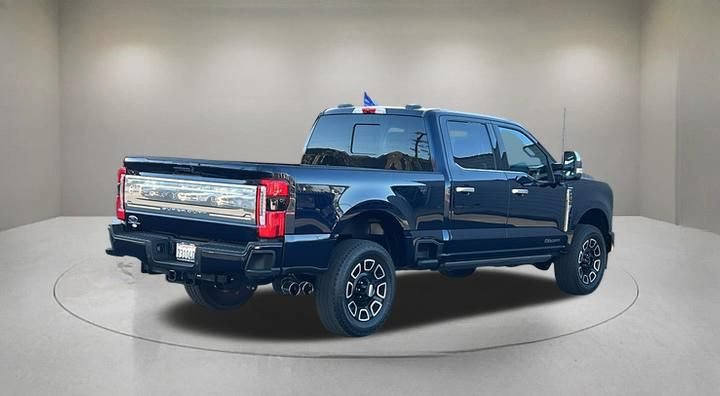Certified 2024 Ford F250 Platinum w/ FX4 Off-Road Package AWD/4WD image 5