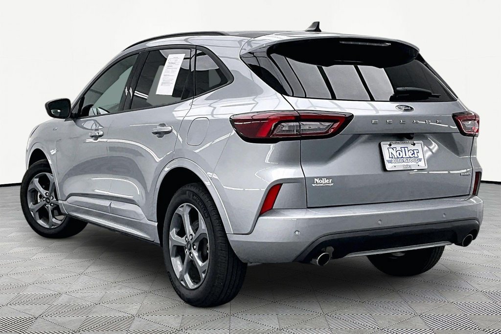 Certified 2024 Ford Escape ST-Line w/ Tech Pack #1 AWD/4WD image 13