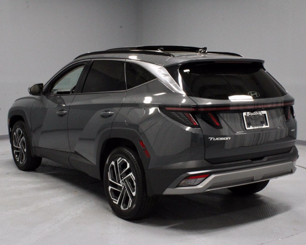 Used 2025 Hyundai Tucson Limited AWD/4WD image 9