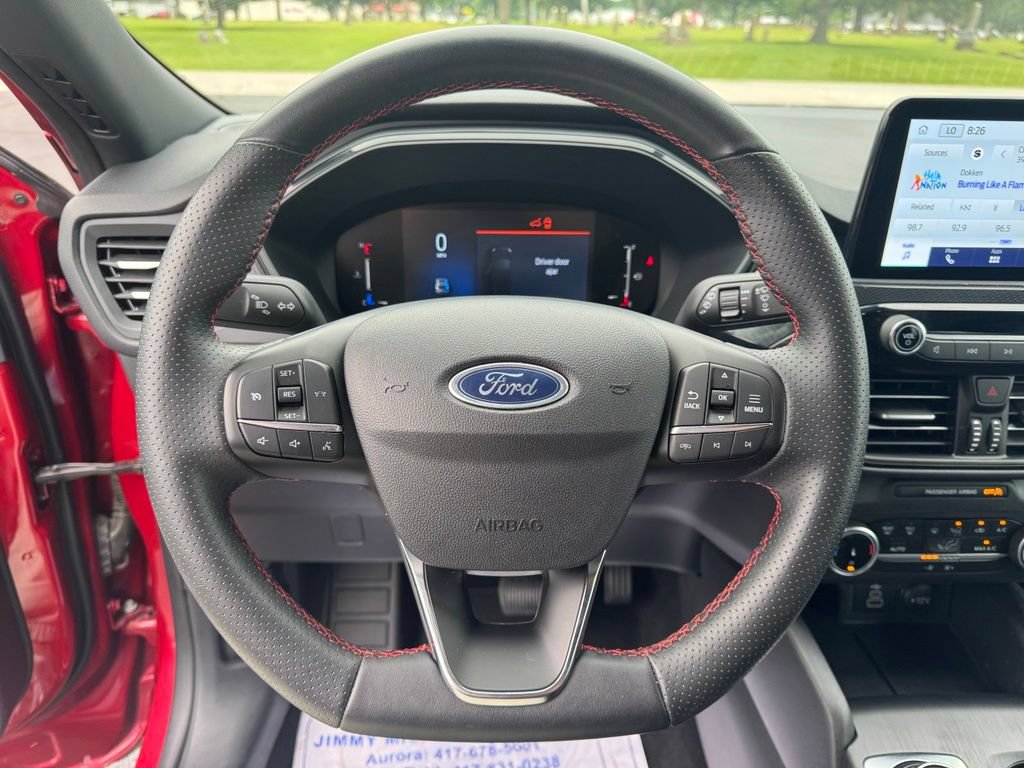 Certified 2025 Ford Escape ST-Line FWD image 8