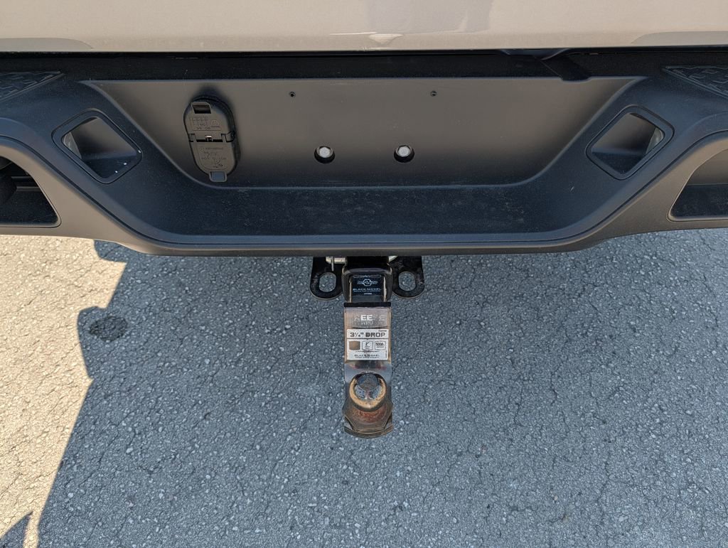 Used 2021 Jeep Gladiator Sport AWD/4WD image 26