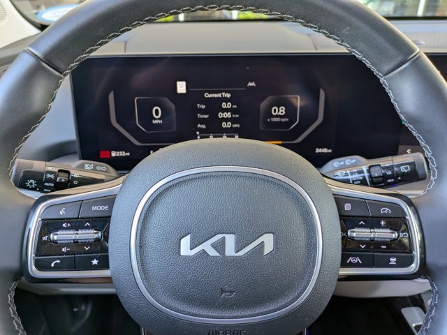 Used 2025 Kia Sorento SX image 33